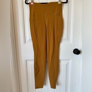 Lululemon wundertrain leggings with pockets  size 6